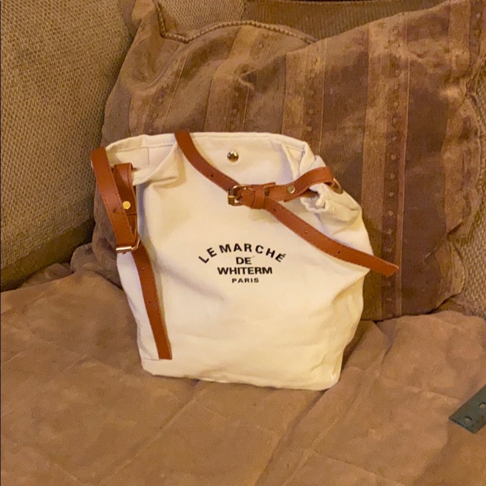 Le Marche de Whiterm Paris $10 only! New was gift